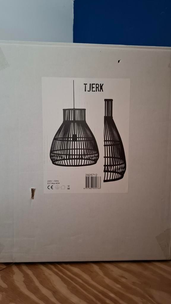 2x Tjerk hanglamp zwart, nieuw in ongeopende verpakking, Nieuw, Ophalen of Verzenden, Hout, Modern, Scandinavisch