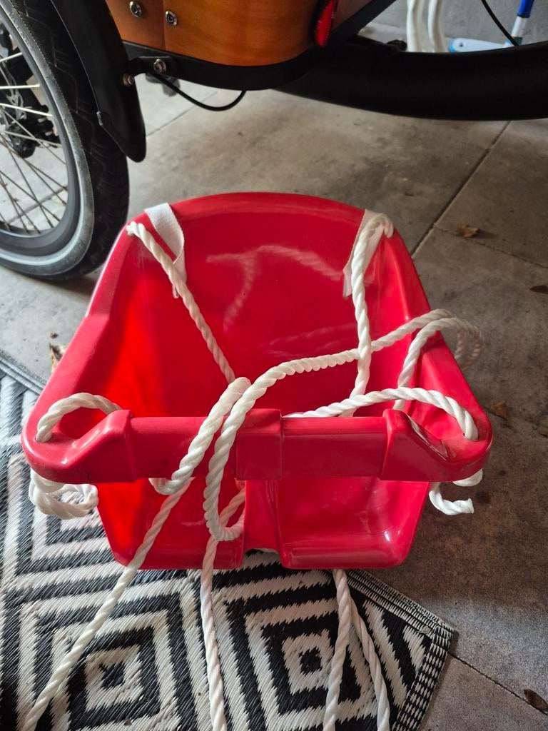 Rode schommel, Ophalen of Verzenden