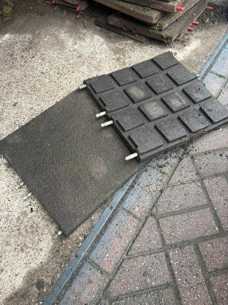 Rubberen tegels 50x50 4,5 cm, Tuin en Terras, Tegels en Klinkers, Ophalen of Verzenden, Gebruikt, Rubber, Overige typen