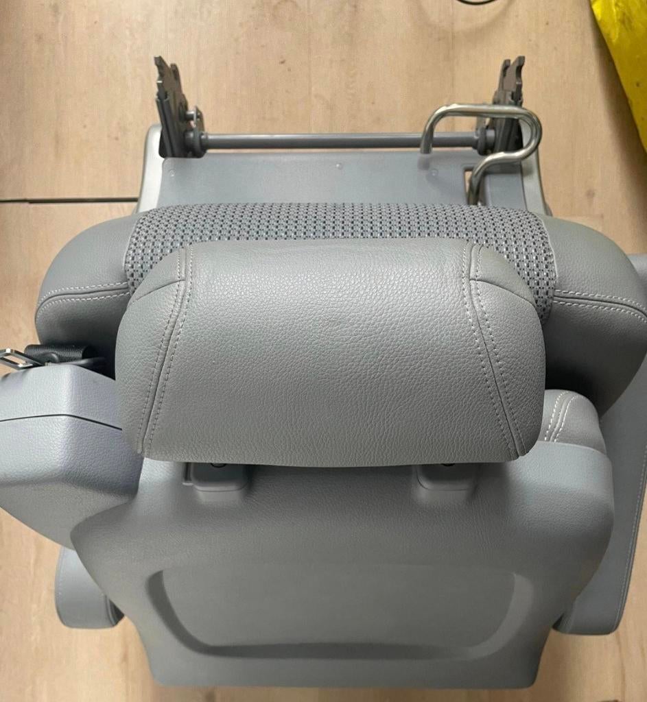 Mercedes autostoel met gordel - Zo goed als nieuw, Auto-onderdelen, Interieur en Bekleding, Ophalen, Gebruikt, Mercedes-Benz