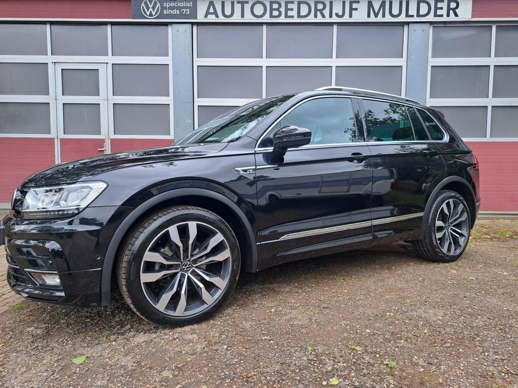 Volkswagen TIGUAN 1.5 TSI ACT 150 Pk R-Line (3x) Highline Bu, Automaat, 4 cilinders, Zwart, SUV of Terreinwagen