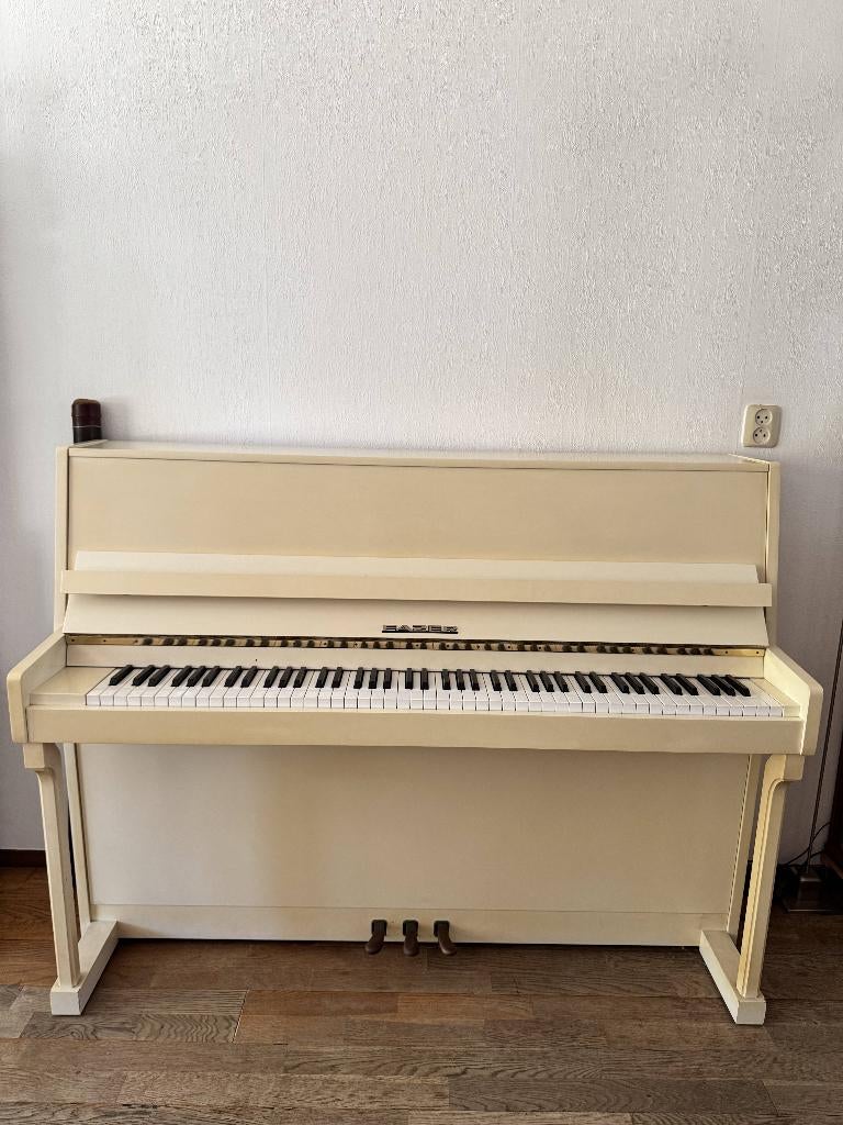 Fazer Piano – Type 84640 | Betrouwbaar met warme klank, Muziek en Instrumenten, Piano's, Ophalen, Gebruikt, Wit, Piano