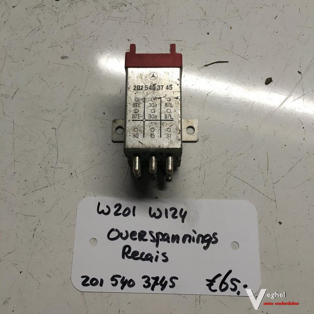 Mercedes W201  W124  Benzine Overspanningsrelais  201 540 37, Gebruikt, -, -, Ophalen of Verzenden