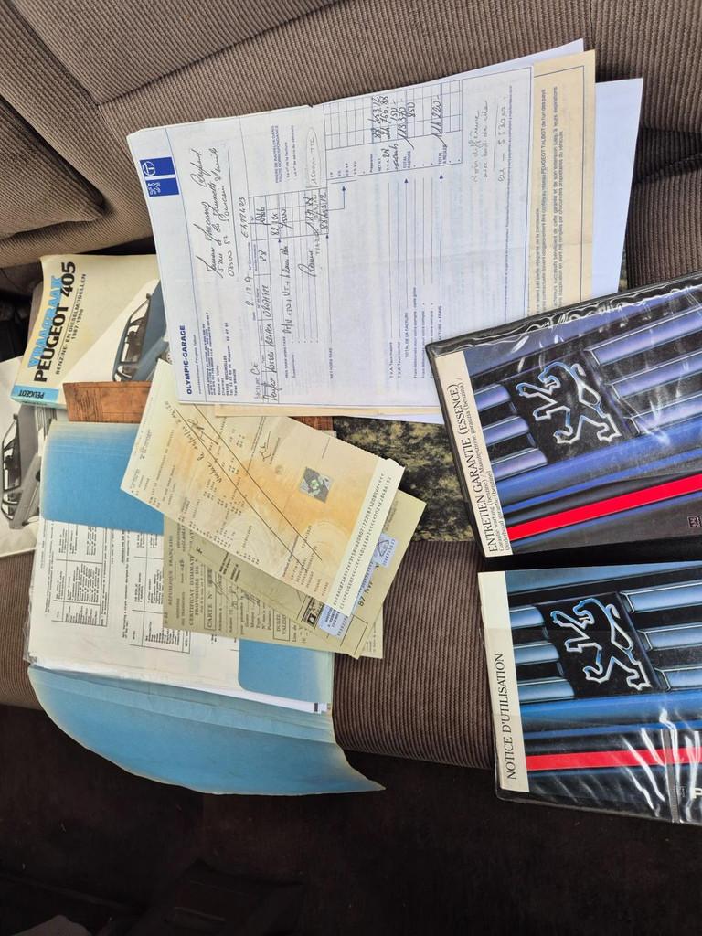 Peugeot 405 1.9 SRI kat. ZELDZAAM BOUWJAAR 1987, Auto's, Voorwielaandrijving, Gebruikt, Beige, 4 cilinders