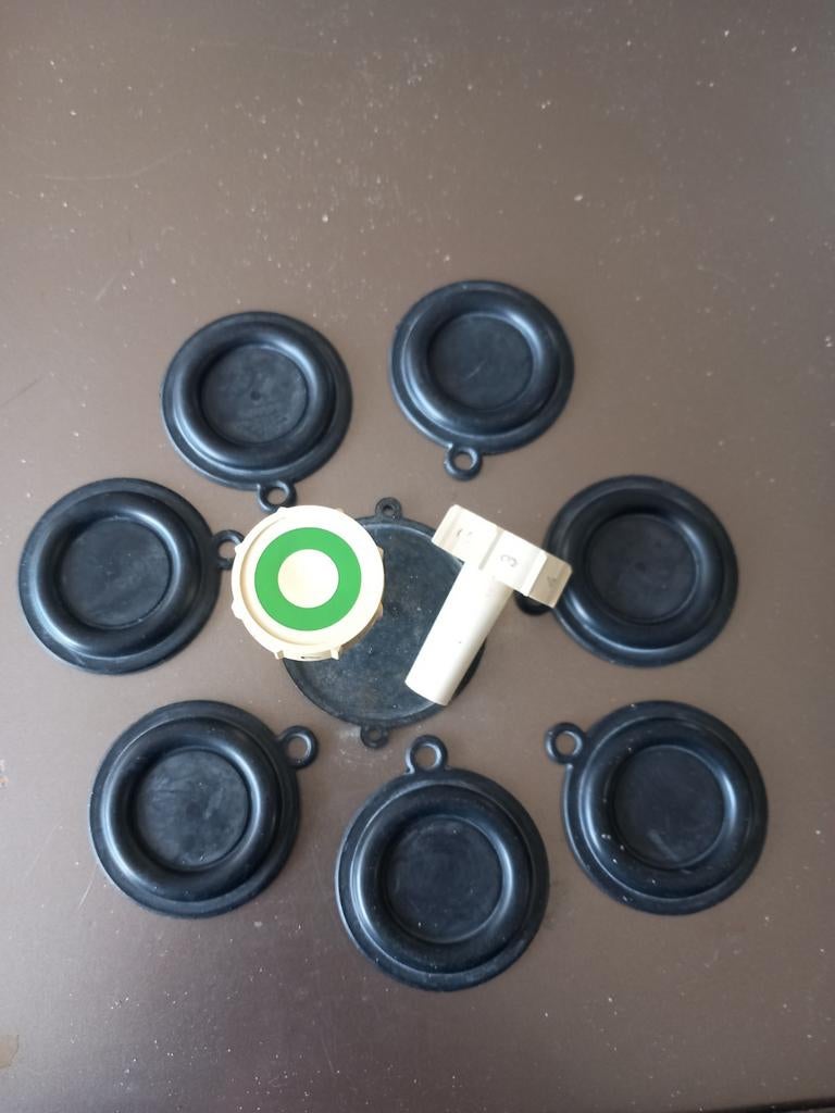 Rubberen membranen en plastic onderdelen, Minder dan 20 liter, Ophalen of Verzenden, Boiler, Minder dan 3 jaar oud