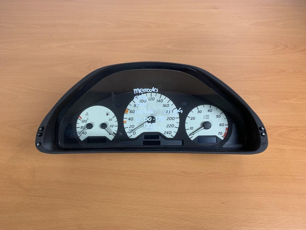 kilometerteller mercedes CLK W208 1997 tot 2002 A2085402011, Gebruikt, -, Ophalen of Verzenden, -