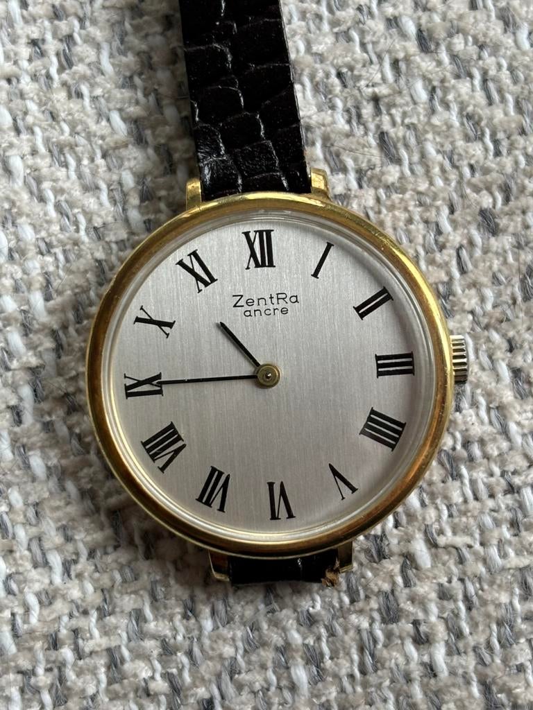 Zentra vintage horloge handopwinder. Werkt naar behoren, Ophalen of Verzenden, Gebruikt, Zwart, Android