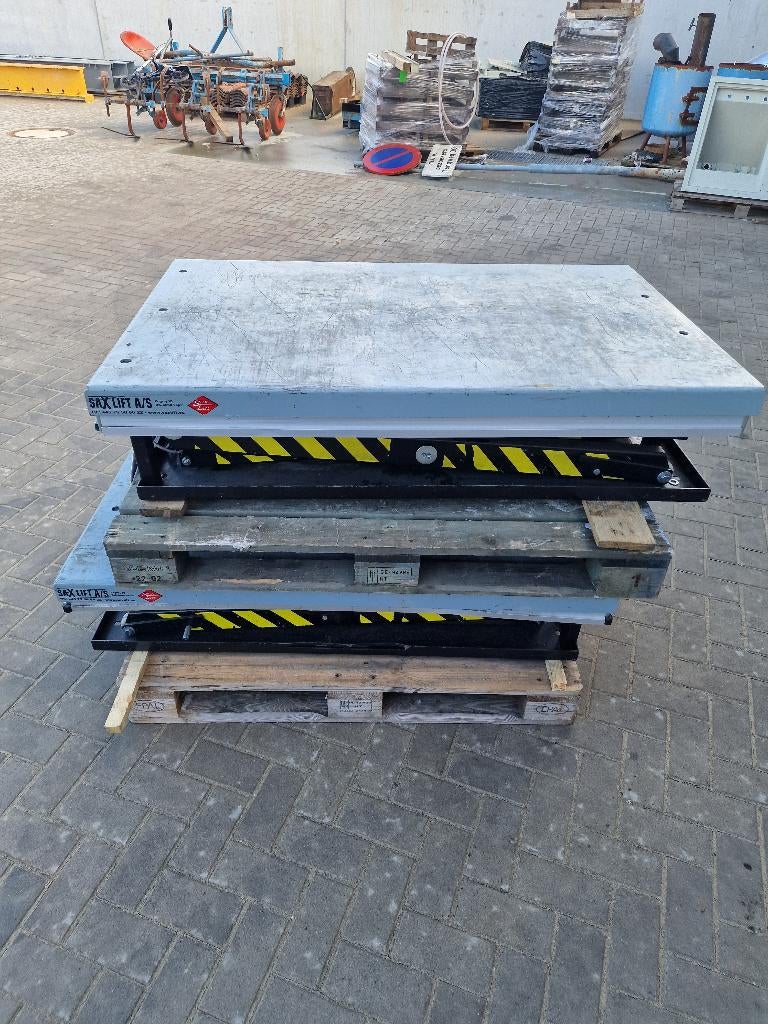 Heftafels SAX Lift, Ophalen, Gebruikt