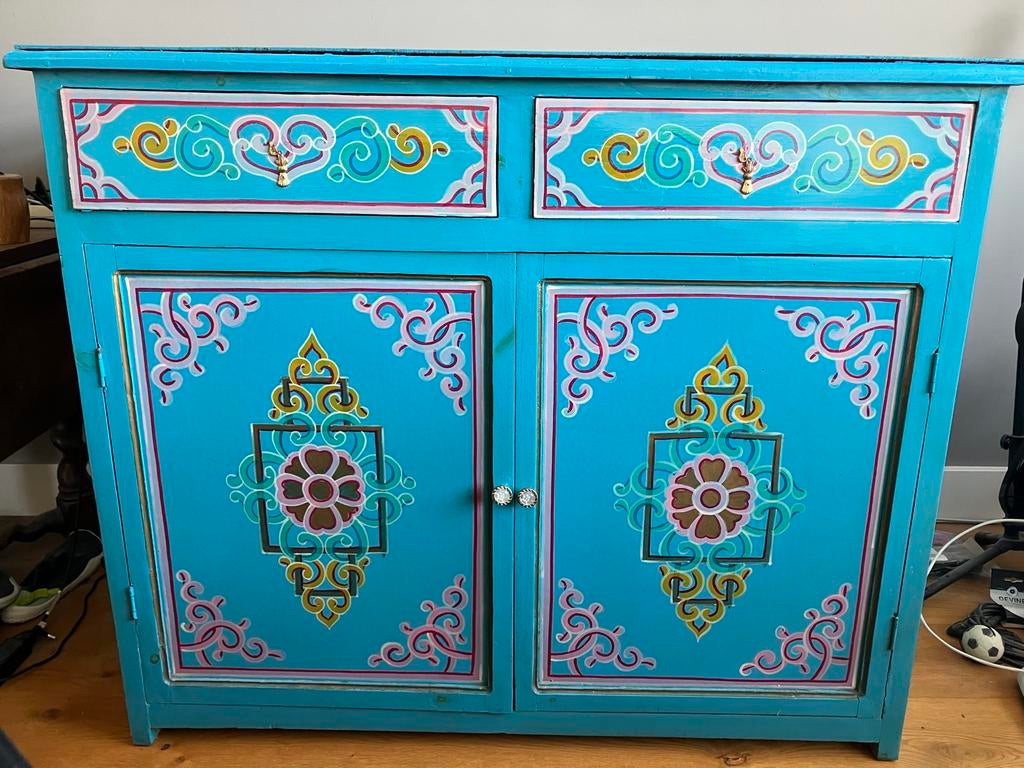 Traditionele Mongoolse Kast - Uniek en Handbeschilderd, Antiek en Kunst, Ophalen