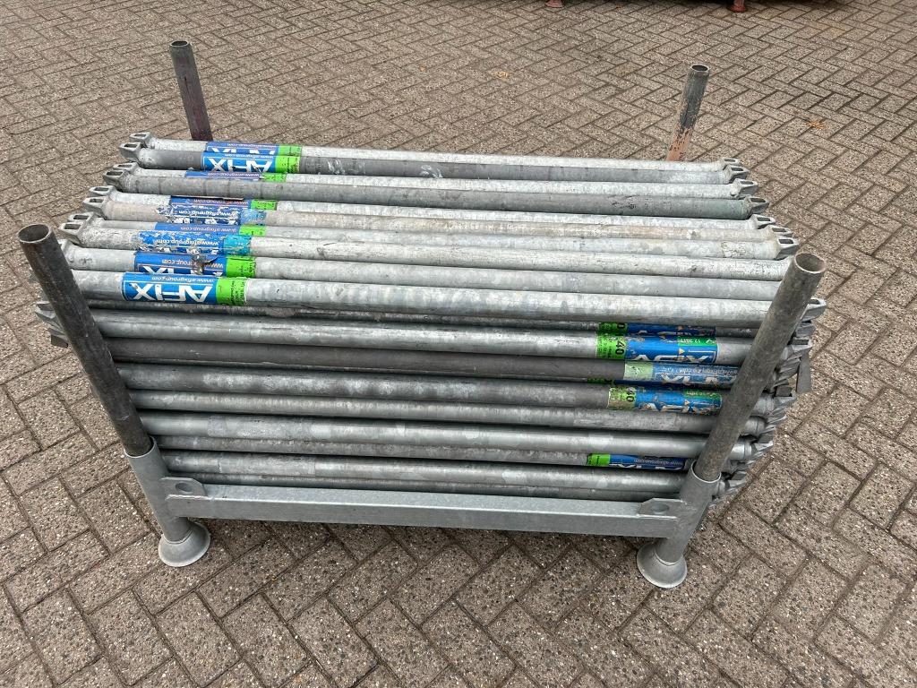 Afix ligger 1.40M en 2.57M ligger gebruikt, Doe-het-zelf en Verbouw, Ophalen, Gebruikt, Gevelsteiger, 5 meter of hoger
