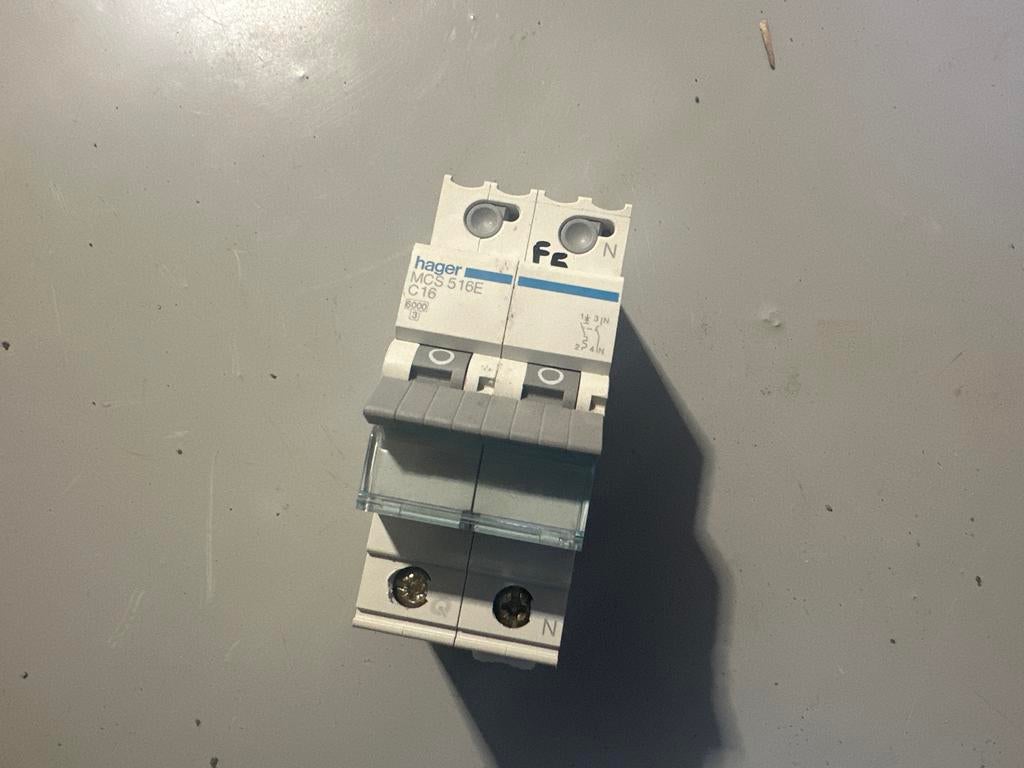 Hager C16 Automaat - 23 stuks beschikbaar, Ophalen of Verzenden, Gebruikt, Overige typen