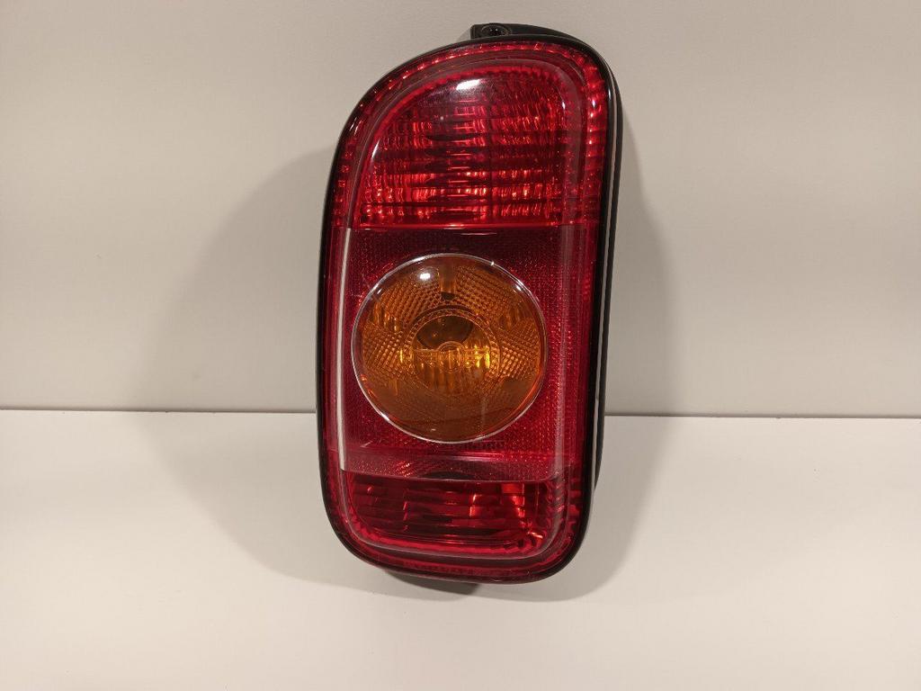 Achterlicht links buiten Mini Clubman, Auto-onderdelen, Onderdelen@venauto.nl, Van der Ven Autorecycling B.V., Gebruikt, Ettenseweg 76, 4706 PB Roosendaal, The Netherlands