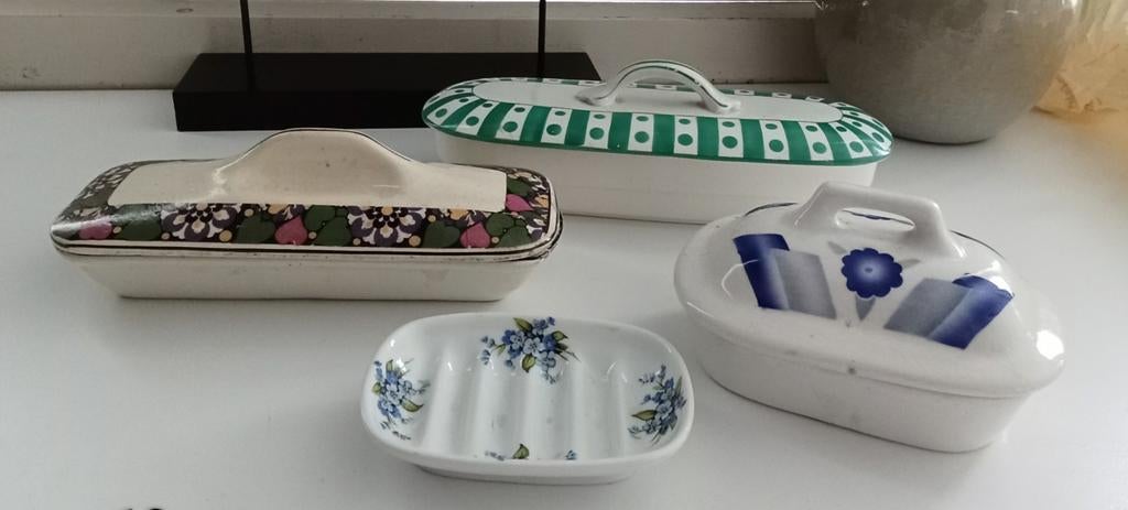 Diverse brocante porseleinen kammenbakjes, zeepbakjes, Ophalen of Verzenden