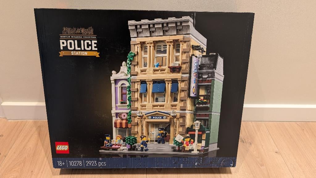 NIEUW & SEALED Lego 10278 Politiebureau, Kinderen en Baby's, Speelgoed | Duplo en Lego, Ophalen of Verzenden, Nieuw, Complete set