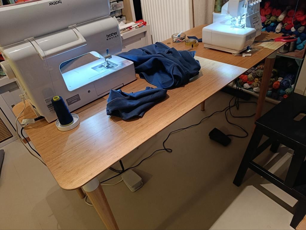 IKEA tafel type Hilver, Ophalen, 100 tot 150 cm, 50 tot 75 cm, 50 tot 100 cm