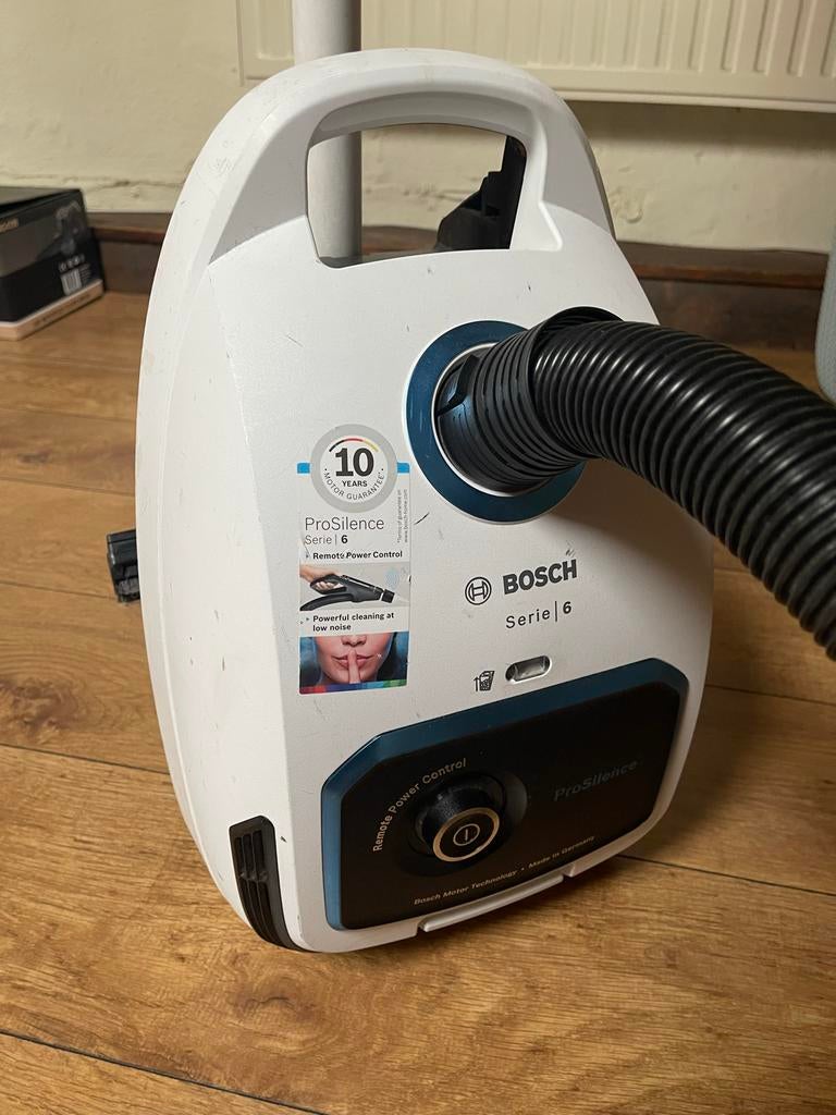 Bosch ProSilence Stofzuiger - Krachtig & Stil, Witgoed en Apparatuur, Stofzuigers, Gebruikt, Stofzuiger, Minder dan 1200 watt