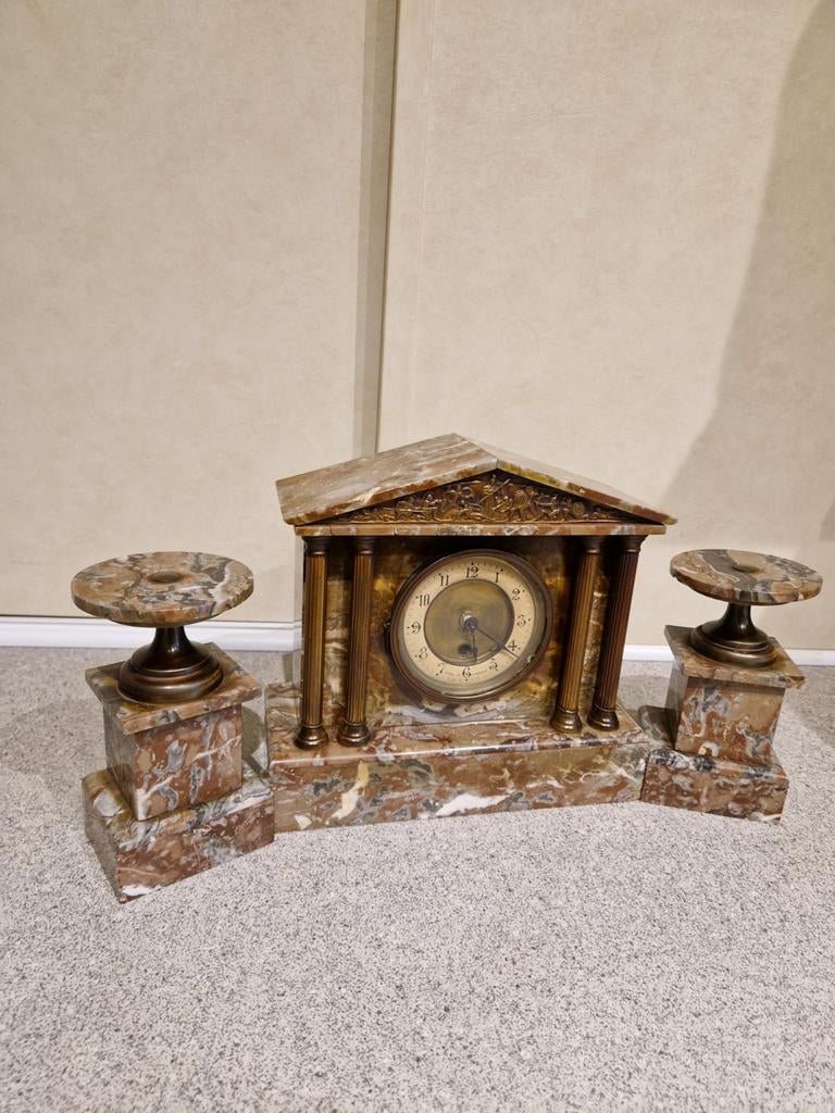 Antieke Marmeren Klok met Pilaren, Ophalen of Verzenden