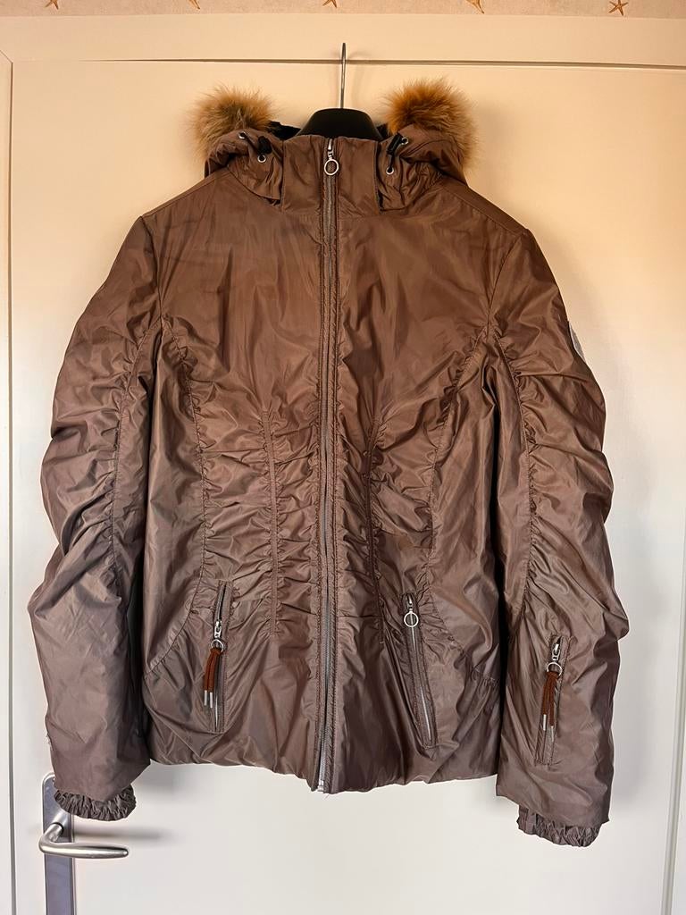 Ski jas, merk Luhta, kleur bruin, Kleding | Dames, Wintersportkleding, Ophalen, Zo goed als nieuw, Maat 42/44 (L), Jack