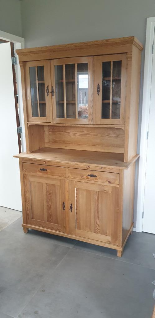 Geloogd grenen buffetkast met uittrekplank, Ophalen