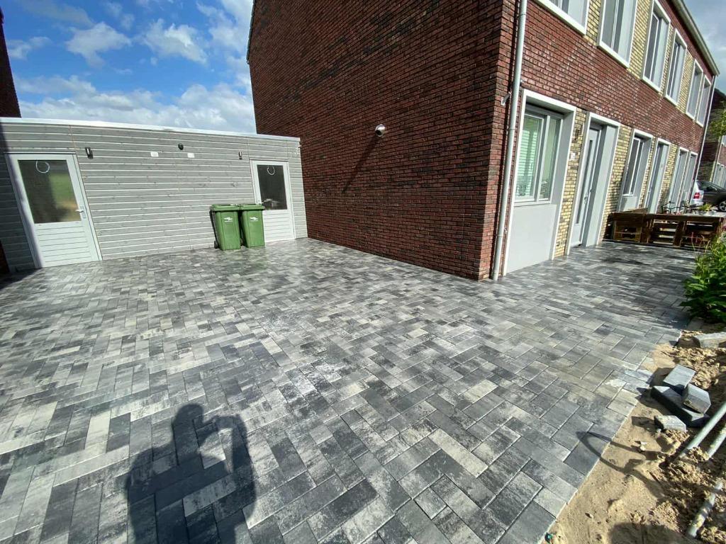 Ben u op zoek naar een tuinman/stratenmaker/timmerman?, Tuinontwerp