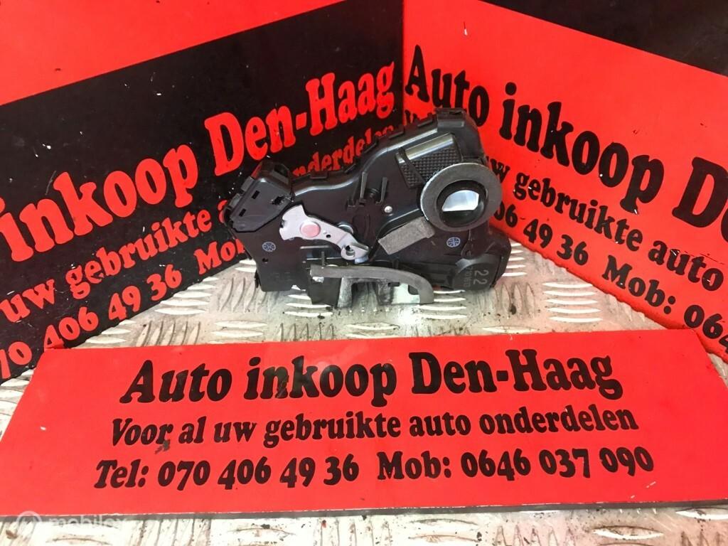 Subaru Justy ('07-'11) Elec.deurslotmechaniek Rechtsvoor, Ophalen of Verzenden, Gebruikt, Subaru