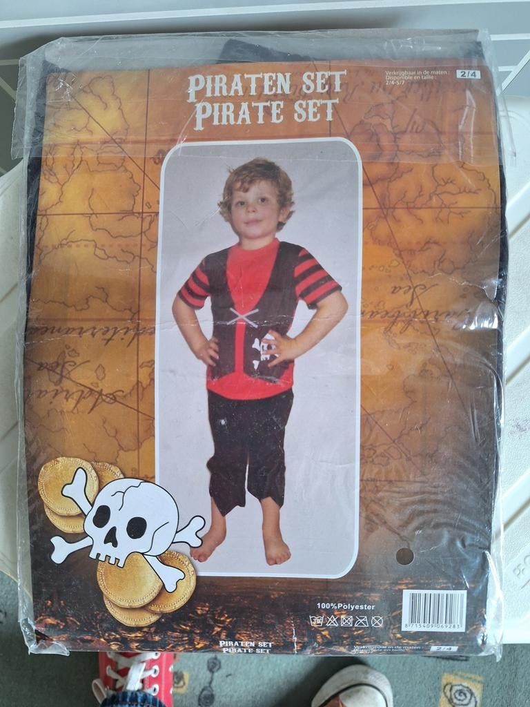 Nieuw! Piraten pakje mt 92/104, Ophalen of Verzenden, Nieuw, Jongen of Meisje, Overige typen