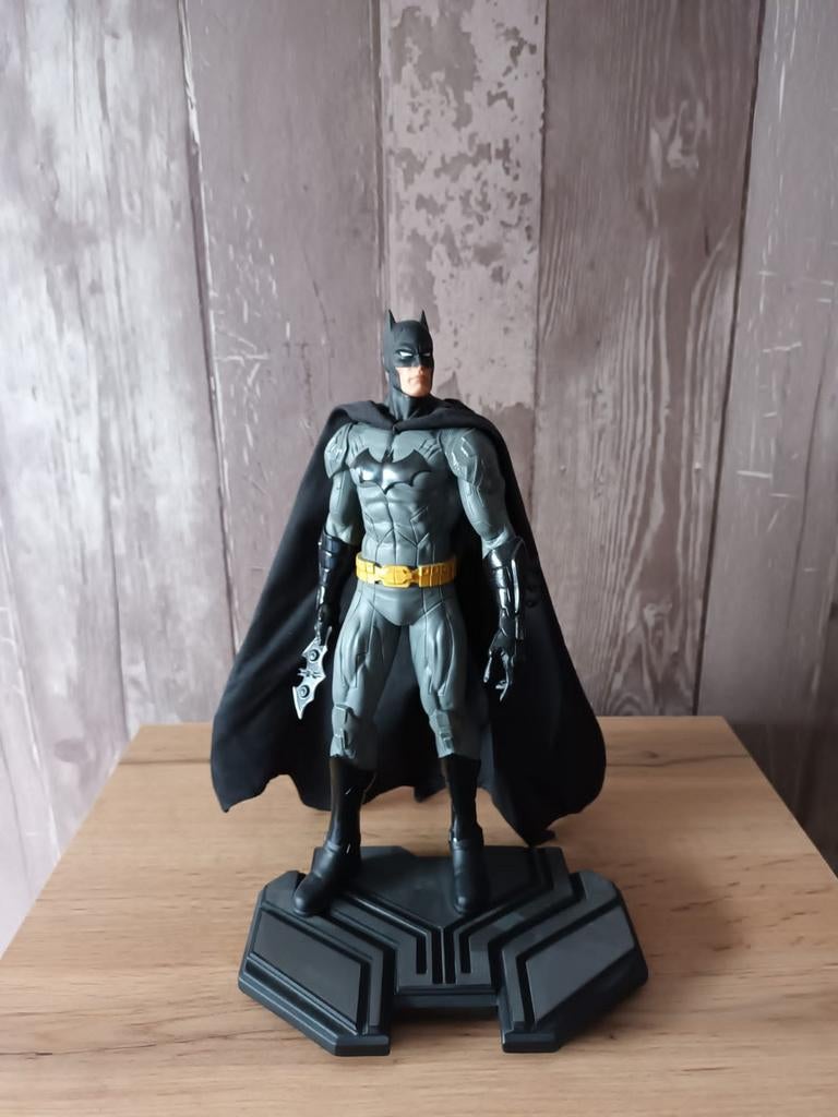 Batman Limited Edition Figuur 2701/5200, Ophalen of Verzenden, Zo goed als nieuw