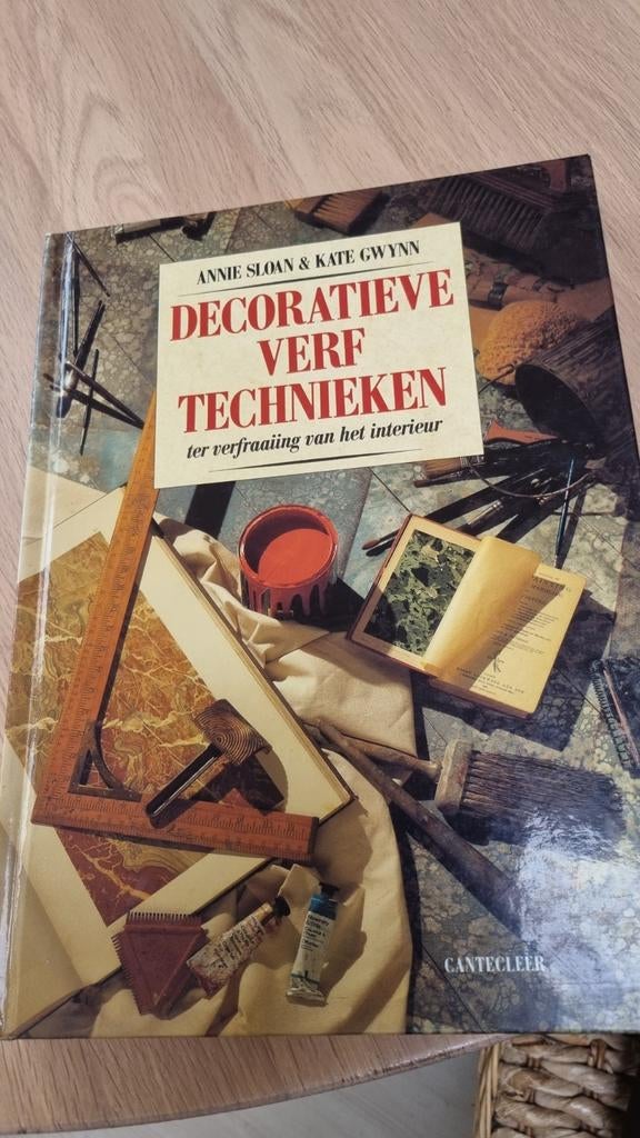 Boek Decoratieve Verftechnieken Annie Sloan & Kate Gwynn, Boeken, Ophalen of Verzenden, Gelezen, Annie Sloan & Kate Gwynn