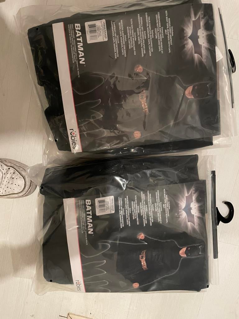 2x nieuw carnavalspak Batman maat L, Dieren en Toebehoren, Ophalen of Verzenden, Nieuw