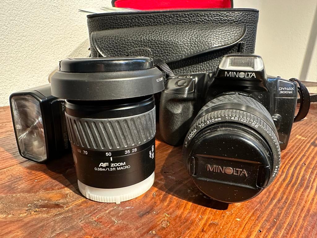 Minolta Dynax 300si met extra lens en koffer, Ophalen of Verzenden, Gebruikt, Spiegelreflex, Minolta