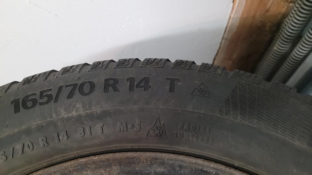 Winterbanden op velg 165/70 R14 o.a. voor Toyota Yaris, Ophalen, Gebruikt