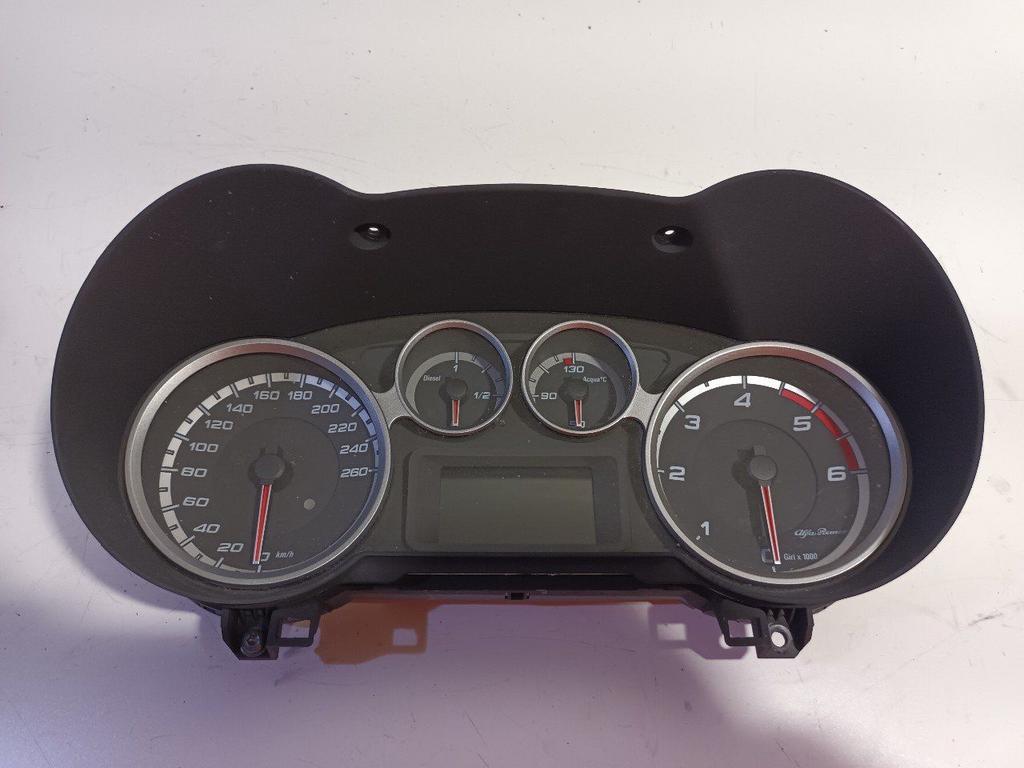 Cockpit Alfa Romeo MiTo, Auto-onderdelen, Dashboard en Schakelaars, Onderdelen@venauto.nl, Van der Ven Autorecycling B.V., Gebruikt