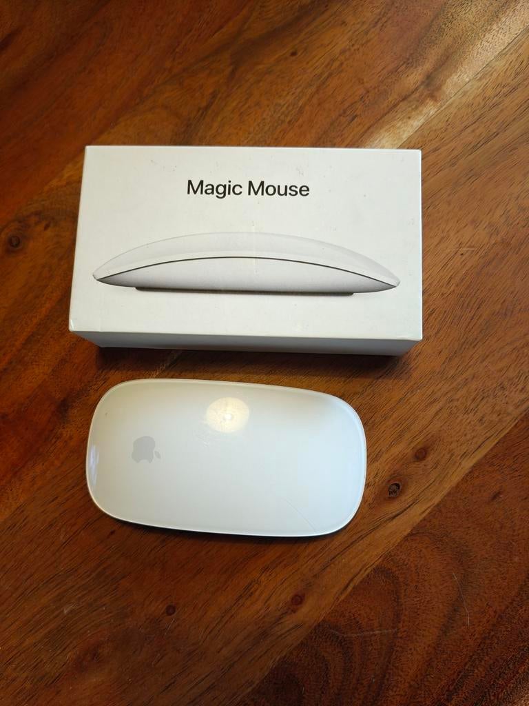 Apple Magic Mouse A1296 - Inclusief doos, Rechtshandig, Muis, Gebruikt, Ergonomisch