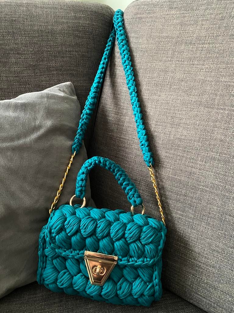 Mooie nieuw handgemaakt tasje petrol kleur, Ophalen of Verzenden, Nieuw, Blauw, Schoudertasje