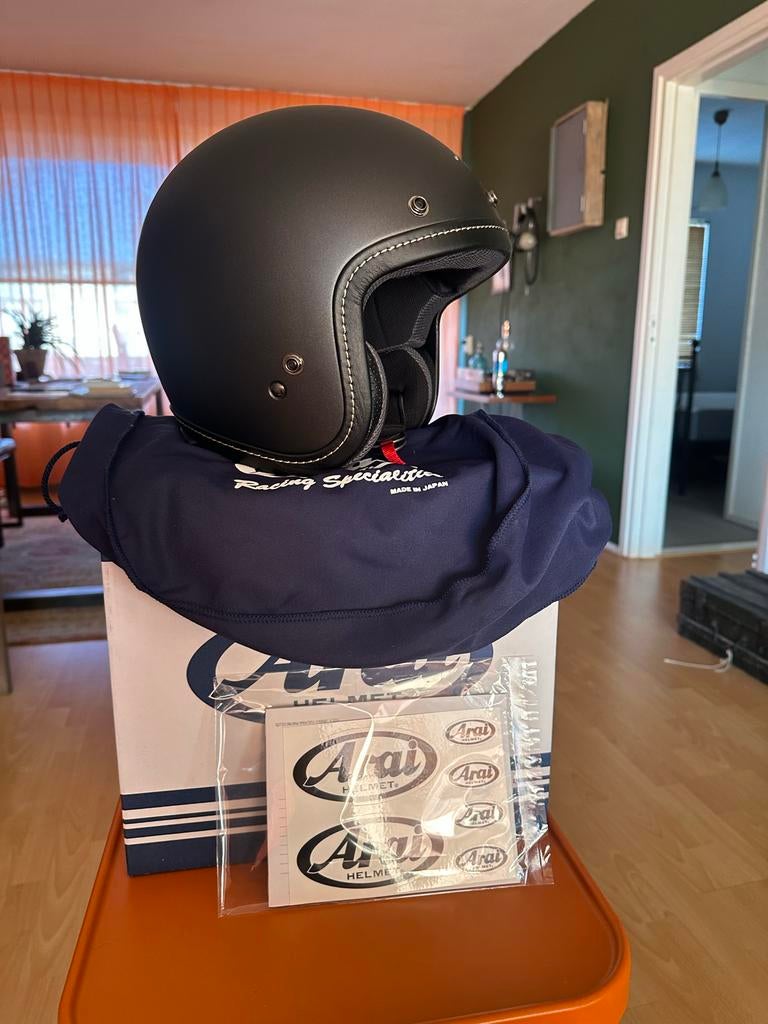 Arai Urban-V Jethelm - Nieuwstaat, Motoren, Kleding | Motorhelmen, Arai, Heren, Ophalen of Verzenden, Nieuw zonder kaartje