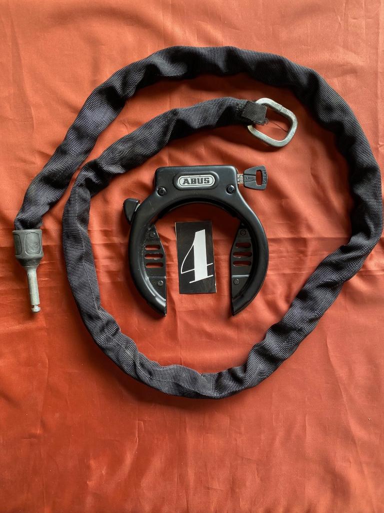 Abus ringslot Amparo | 4650 XL metTrelock ketting 1.50 Mtr, Fietsen en Brommers, Fietsaccessoires | Fietssloten, Zo goed als nieuw
