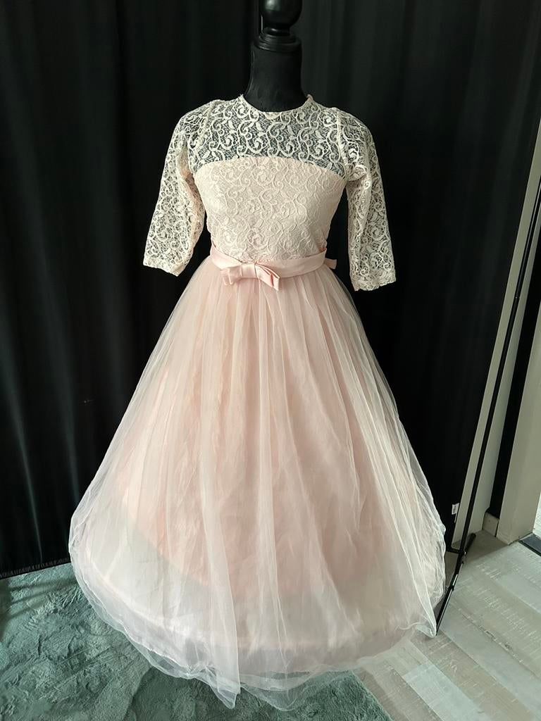 Vintage ‘60 roze trouwjurk + hoepelrok onder leuk v. paspop, Kleding | Dames, Trouwkleding en Trouwaccessoires, Trouwjurk, C, Ophalen of Verzenden