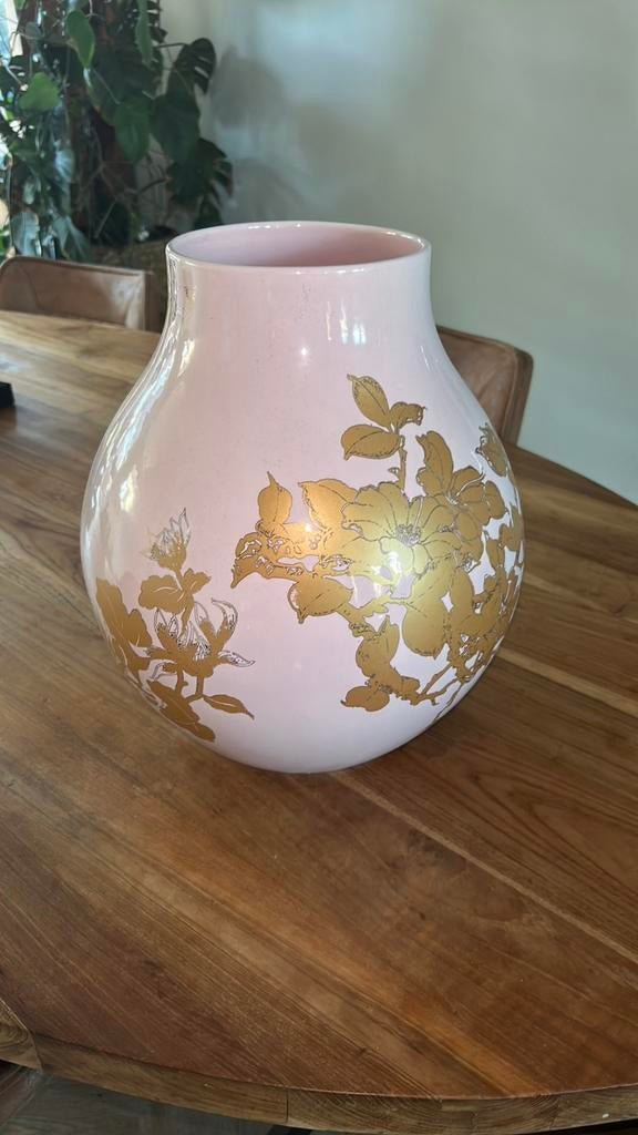Hella Jongerius Vaas - Roze met Gouden Bloemen, Ophalen, Gebruikt, Overige kleuren, Aardewerk of Porselein