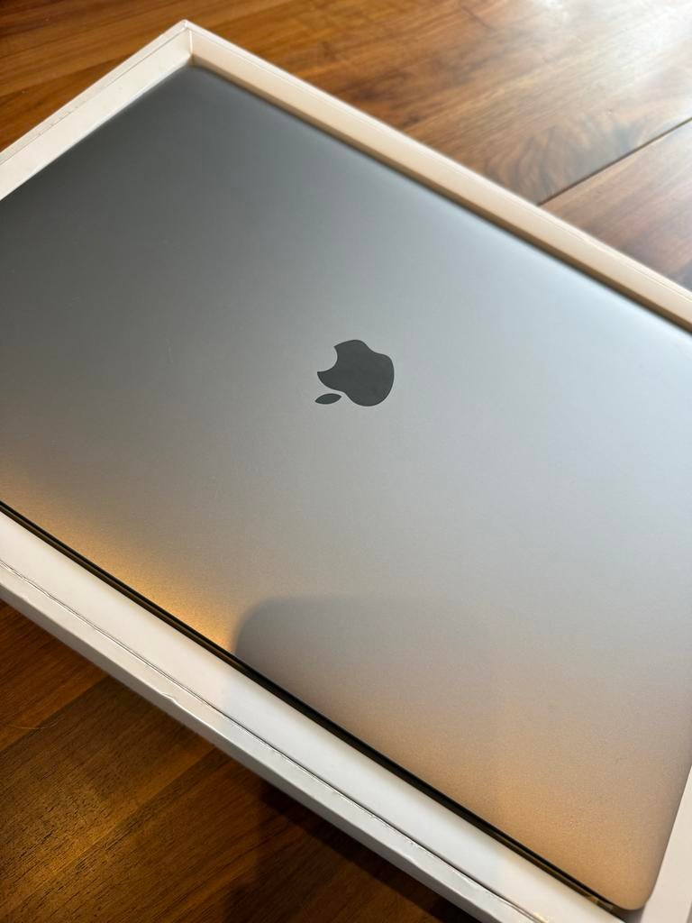 MacBook Pro 16" 2019 i9 1TB SSD - Topstaat!, Computers en Software, MacBook Pro, 1 TB of meer, 2 tot 3 Ghz, Qwerty