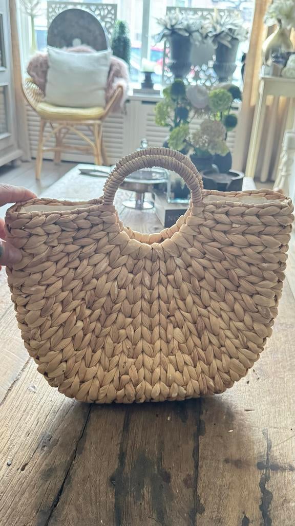 Rieten Tas uit Bali - Handgemaakt, Ophalen of Verzenden, Zo goed als nieuw, Beige, Handtas