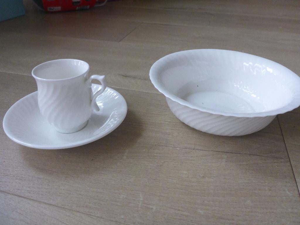 Serviesdelen royal goedewaagen gouda, bone china., Antiek en Kunst, Antiek | Servies los, Ophalen of Verzenden