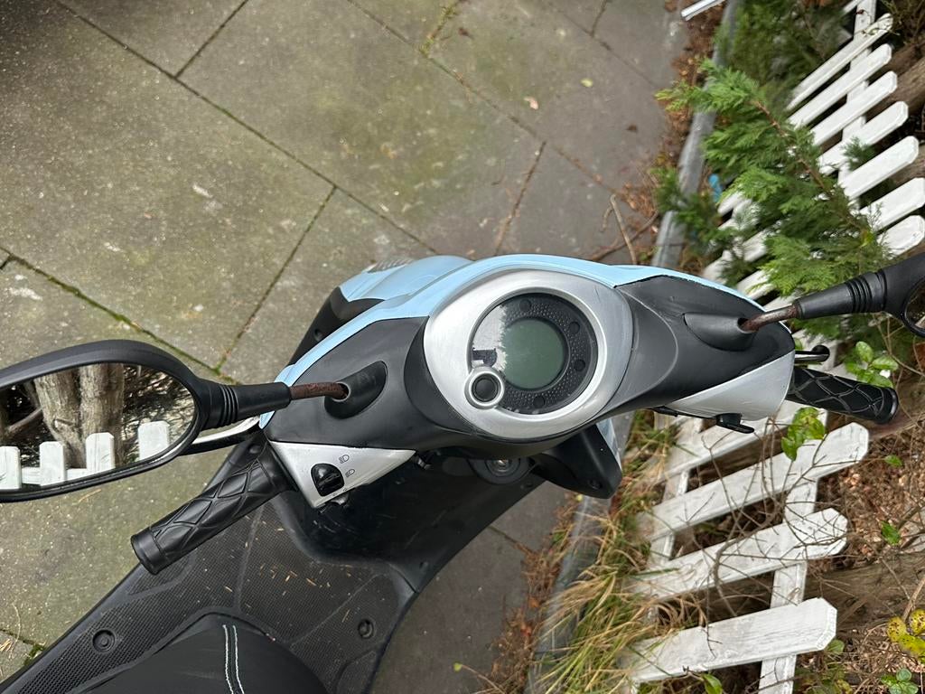 Neos yamaha aangeboden, Fietsen en Brommers, Scooters | Yamaha, Ophalen, Gebruikt, Maximaal 45 km/u, Benzine