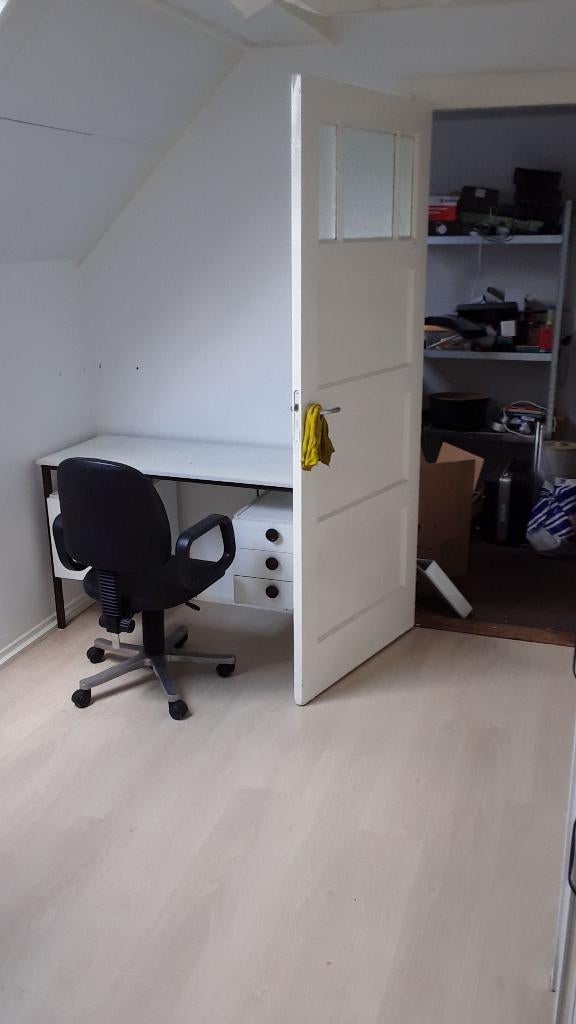 kamer te huur omg breda +/_10km(vrouwelijke huurster), 50 m² of meer, Breda