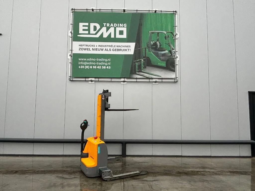 Jungheinrich Stapelaar EMC B10 (bj 2017), Zakelijke goederen, Machines en Bouw | Heftrucks en Intern transport, Stapelaar, Overige aandrijving