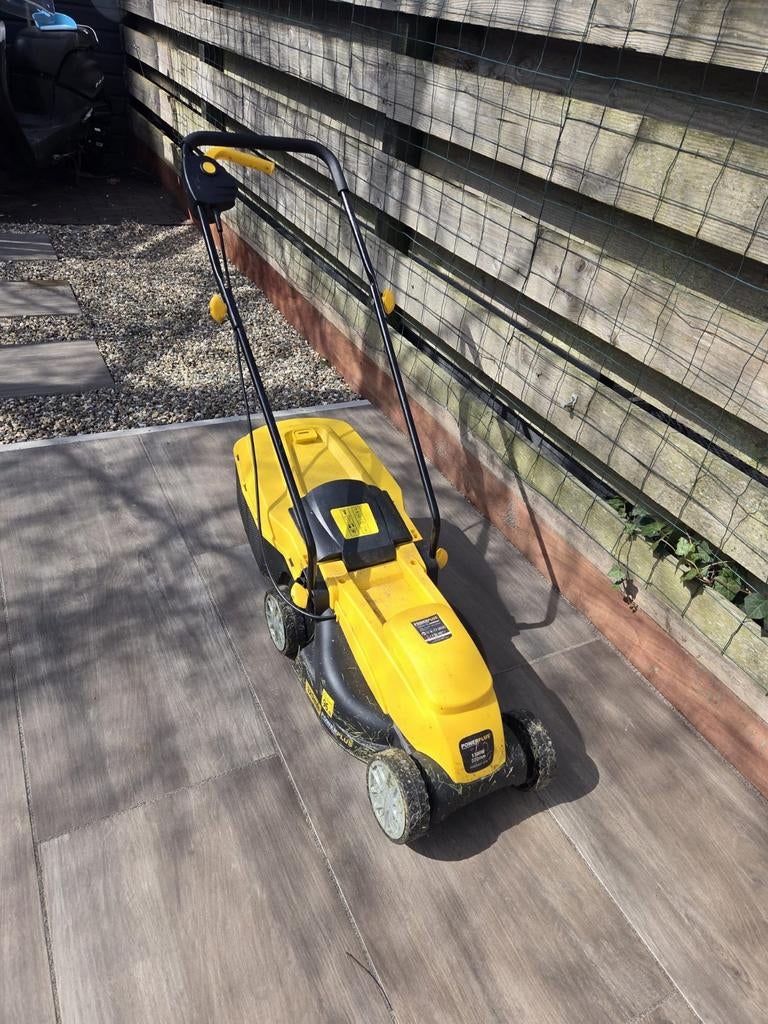 Elektrische grasmaaier, Ophalen, Elektrische grasmaaier, Zo goed als nieuw, Opvangbak