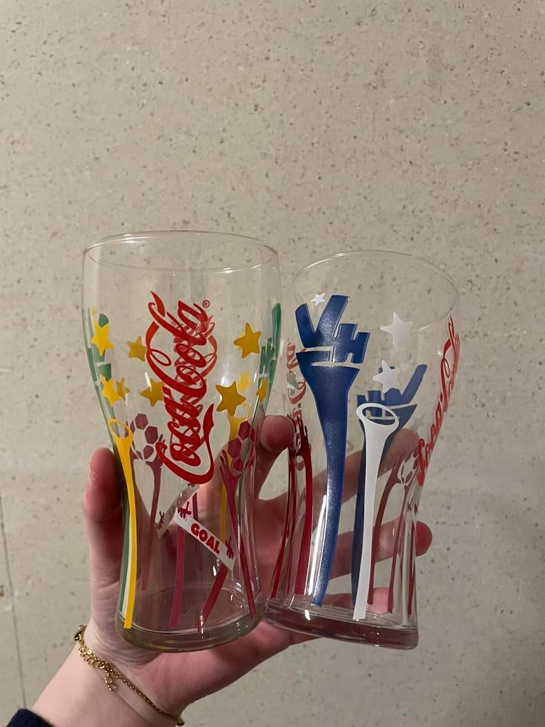 Coca cola glazen verschillende kleuren, Ophalen of Verzenden, Zo goed als nieuw, Frisdrankglas