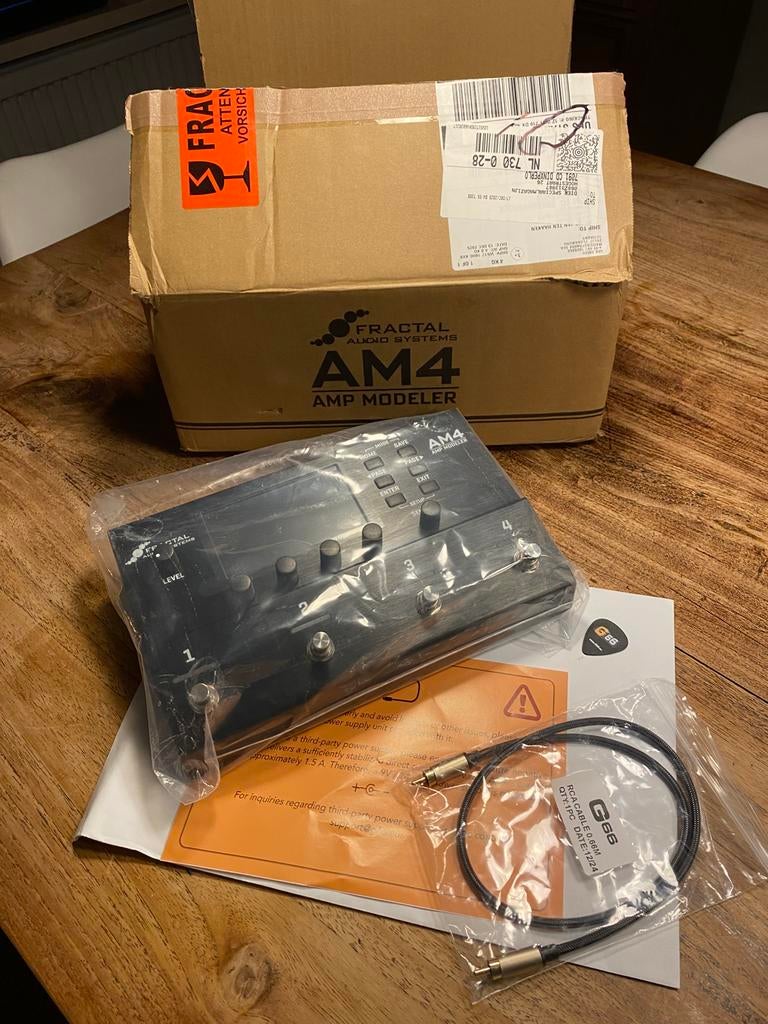 Fractal AM-4, Ophalen of Verzenden, Zo goed als nieuw, Multi-effect