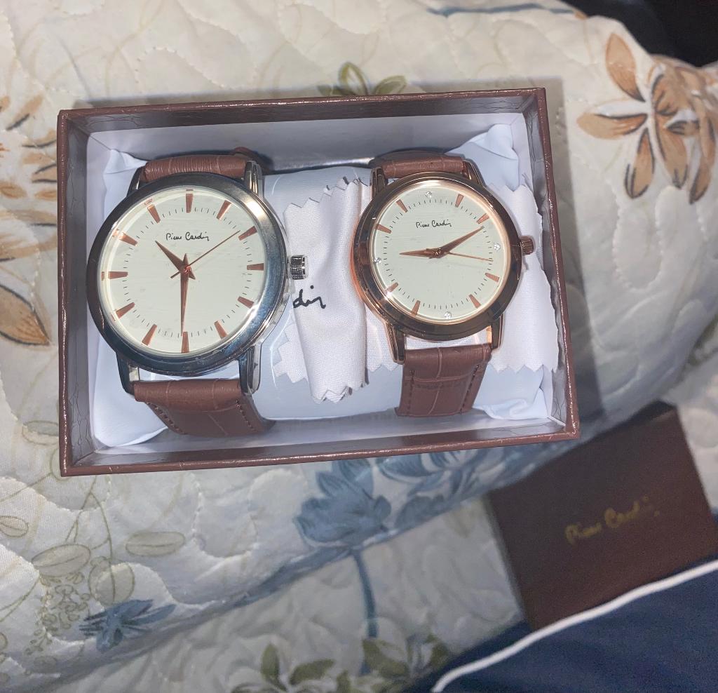 “Pierre Cardin“Polshorloges Set van 2 bijpassende horloges, Overige merken, Overige materialen, Leer, Polshorloge
