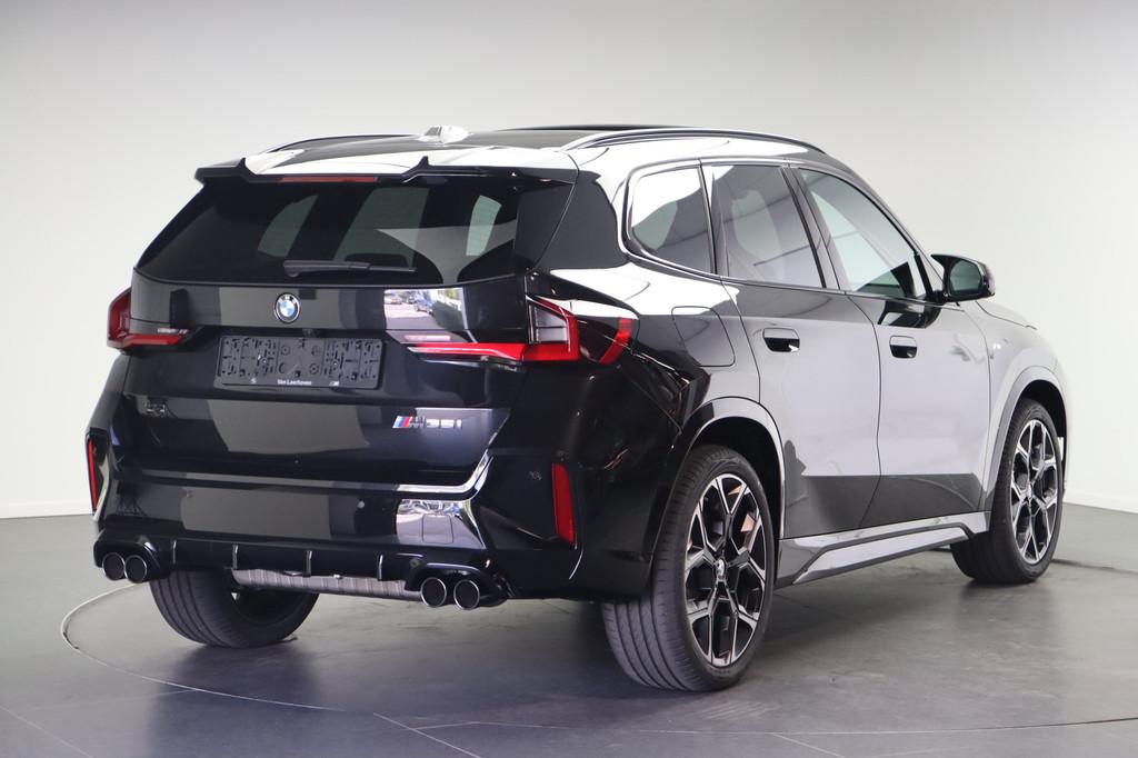 BMW X1 M35i High Executive M Sport Automaat / Panoramadak /, 1998 cc, Zwart, 4 cilinders, Zwart