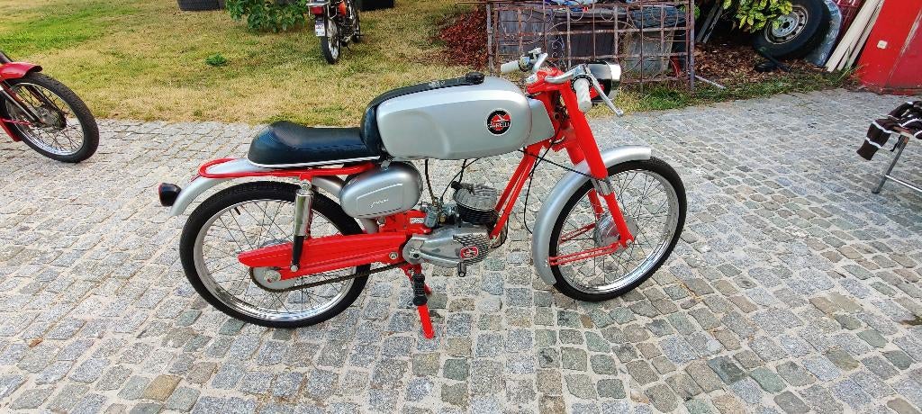 Bromfiets Garelli Junior 50cc 1970, Fietsen en Brommers, Brommers | Oldtimers, Overige merken, Maximaal 45 km/u, Ophalen